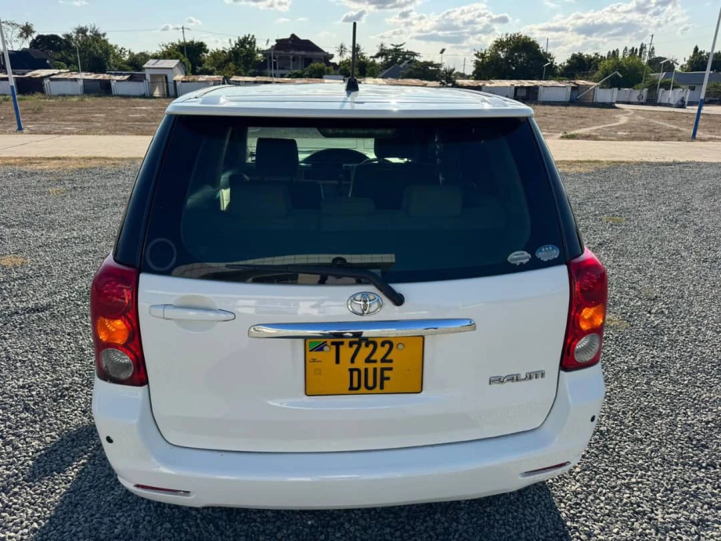 Toyota Raum 2005, Reg No. DUF, 1490cc thumbnail 7