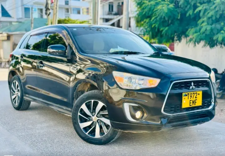Mitsubishi RVR thumbnail 2