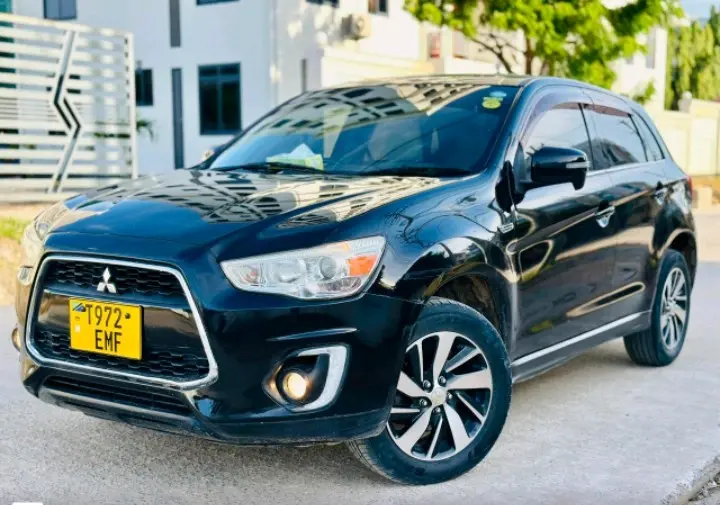 Mitsubishi RVR thumbnail 5