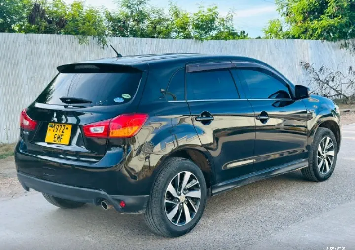 Mitsubishi RVR thumbnail 6