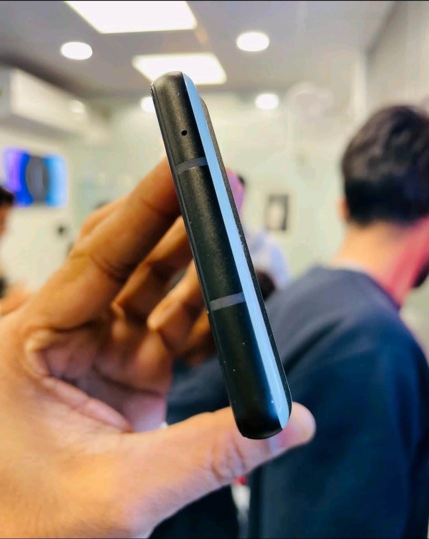 Used Google Pixel 6a 128GB/6GB RAM thumbnail 3