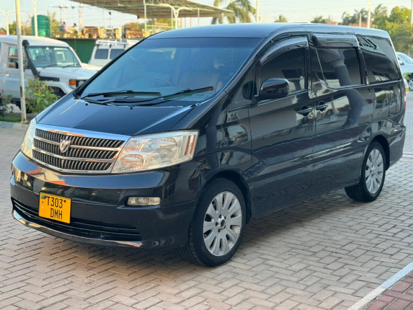 Toyota Alphard 2004 - Low Mileage, Android Radio thumbnail 2