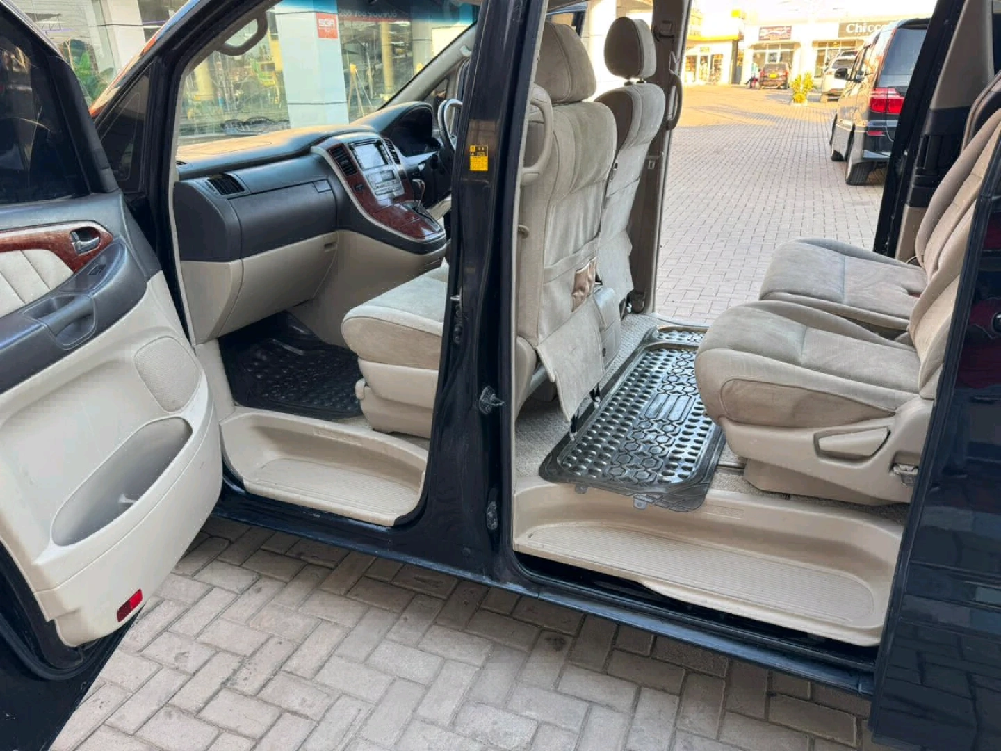Toyota Alphard 2004 - Low Mileage, Android Radio thumbnail 9
