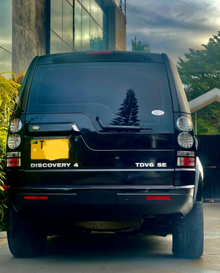 Land Rover Discovery 3 for Sale thumbnail 3