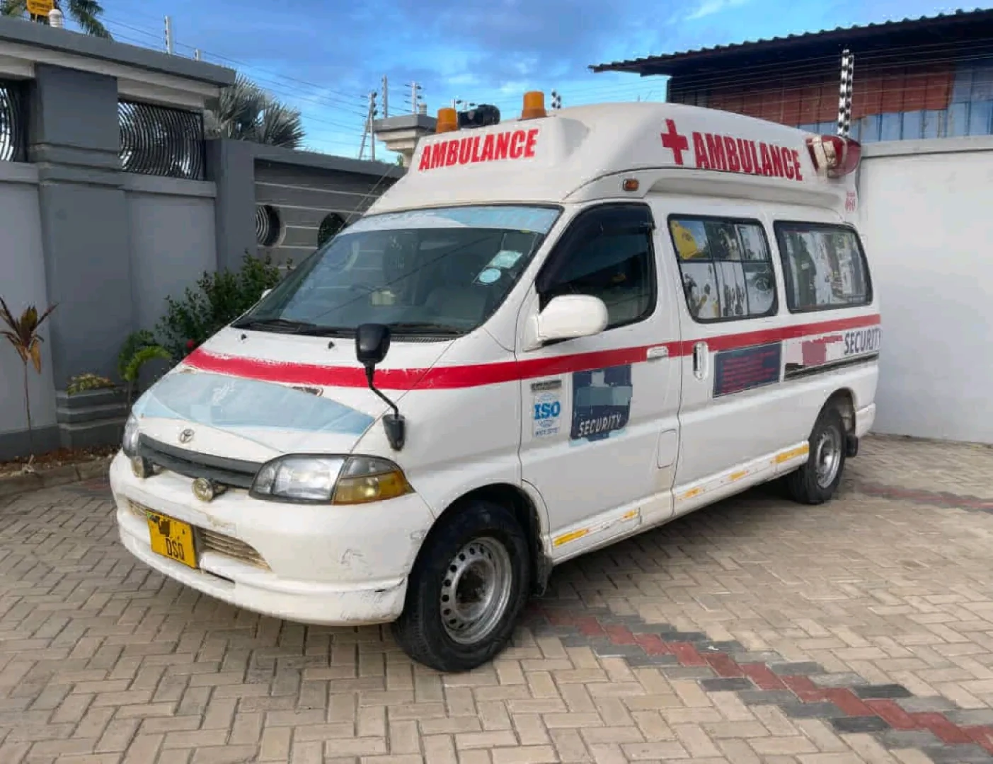Used Toyota Granvia Ambulance 2002 Model