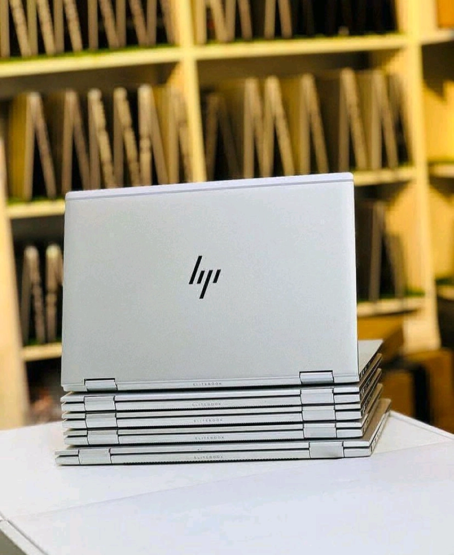 HP Elitebook 1030 x360 G3 Laptop (i5 8th Gen, 16GB RAM) thumbnail 3