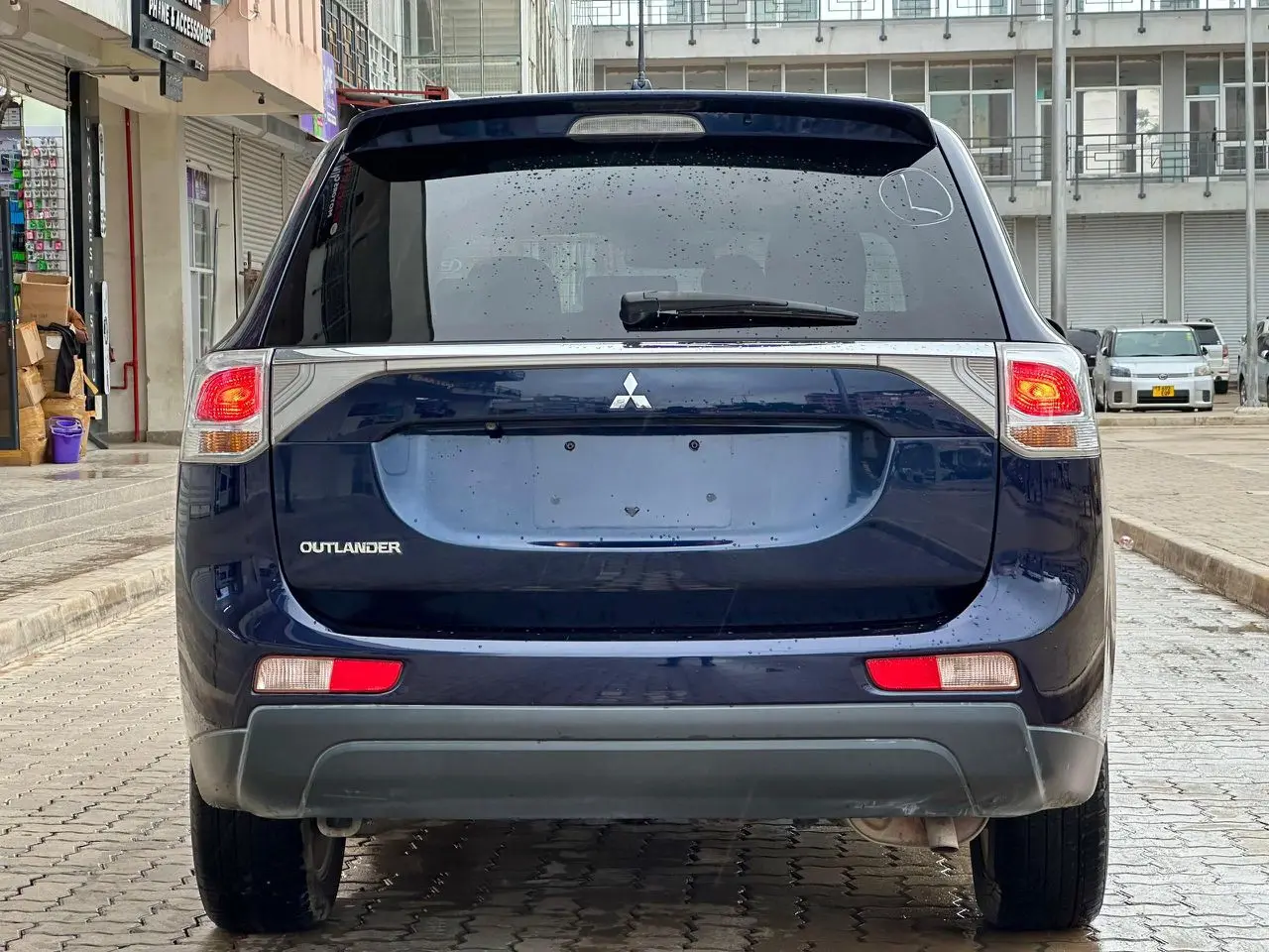 2012 Mitsubishi Outlander Blue Full Options thumbnail 4