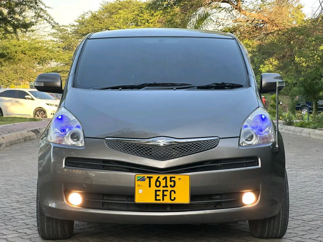 Toyota Ractis 2009 (EFC)
