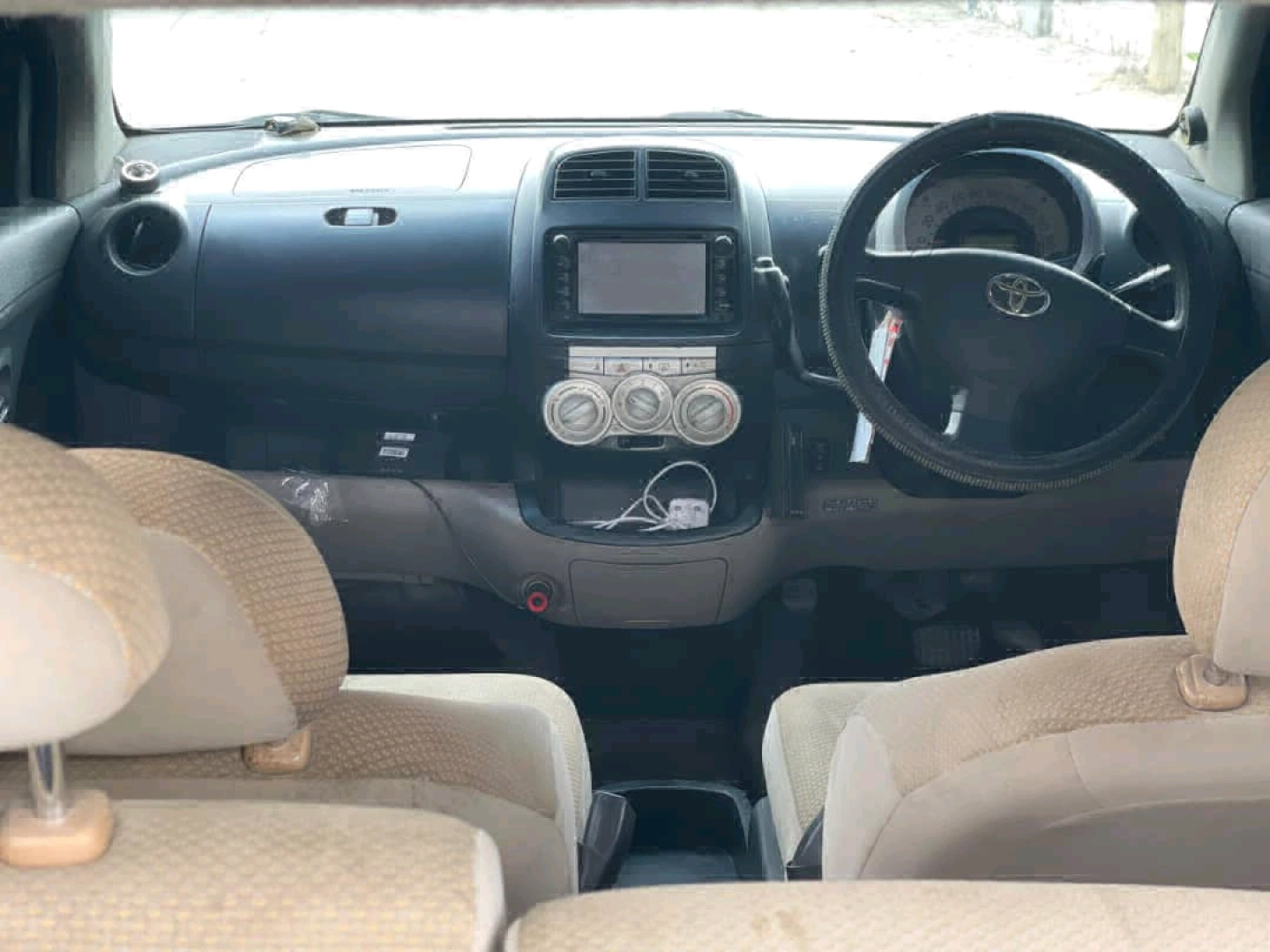 Toyota Passo 2005 Hatchback 1290cc thumbnail 3