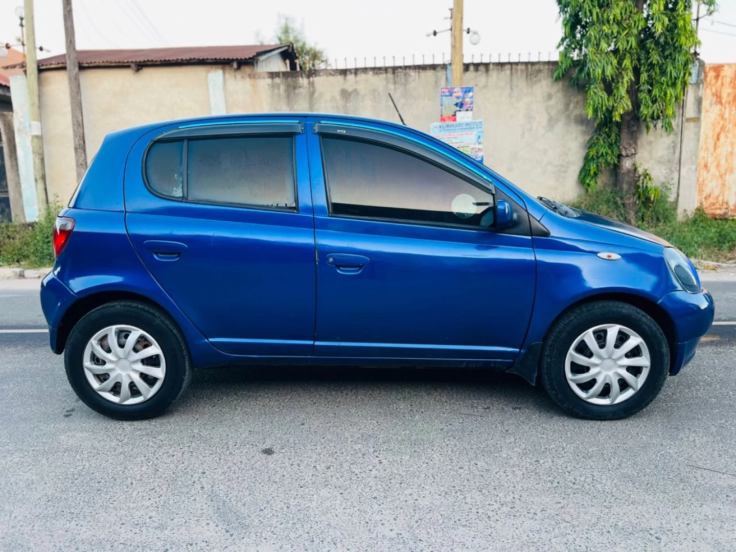 Toyota Vitz Old Model (2004) - Exchange Allowed thumbnail 8
