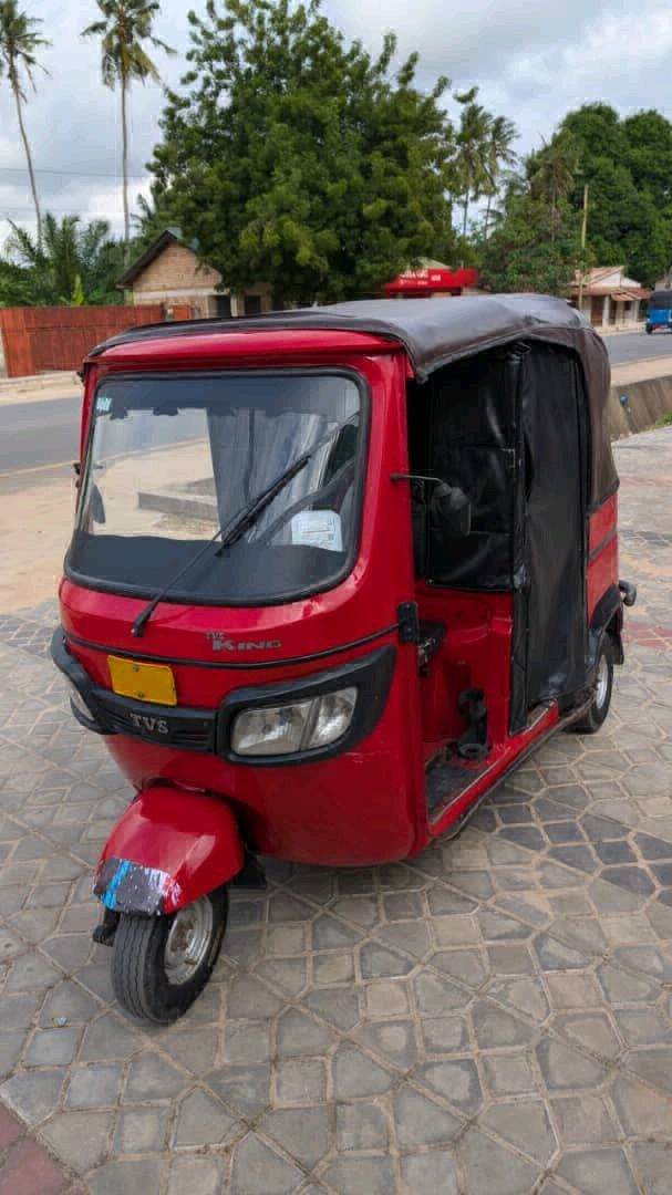 Bajaj TVS King Three-Wheelers for Sale (Namba A-D)