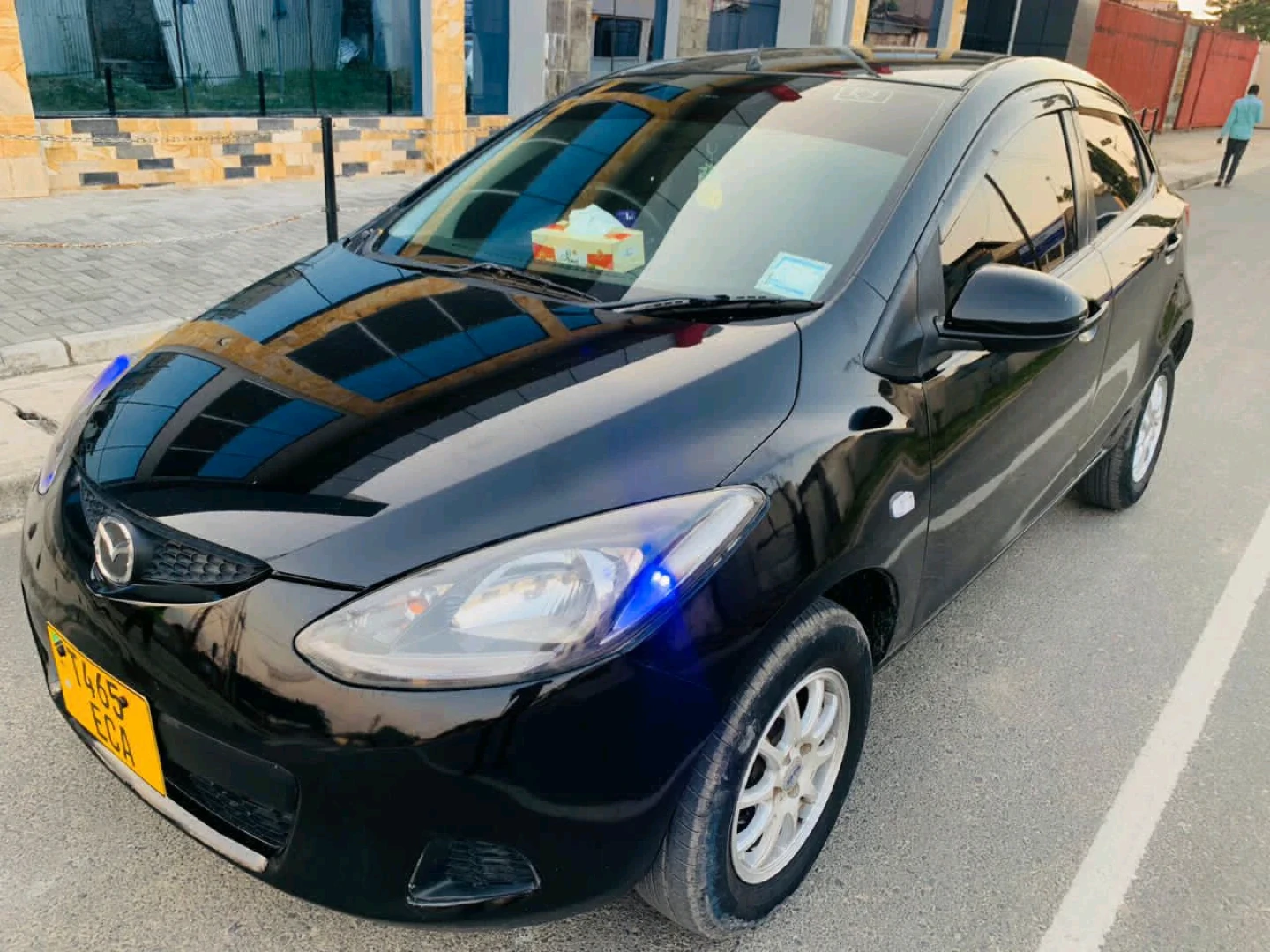 Used Black Mazda Demio 2010 Hatchback thumbnail 3