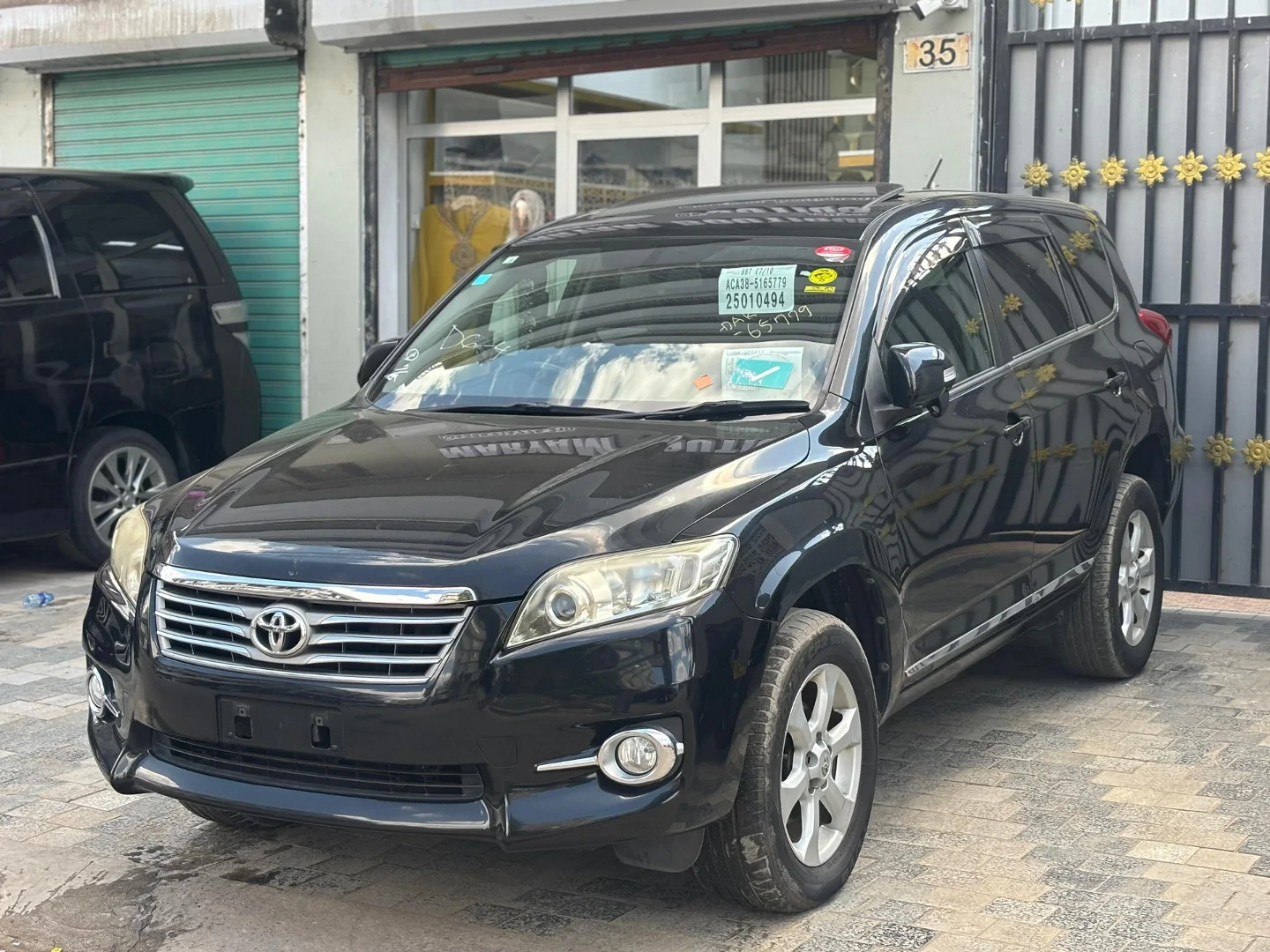 Toyota Vanguard Black SUV Unregistered 2011 thumbnail 2
