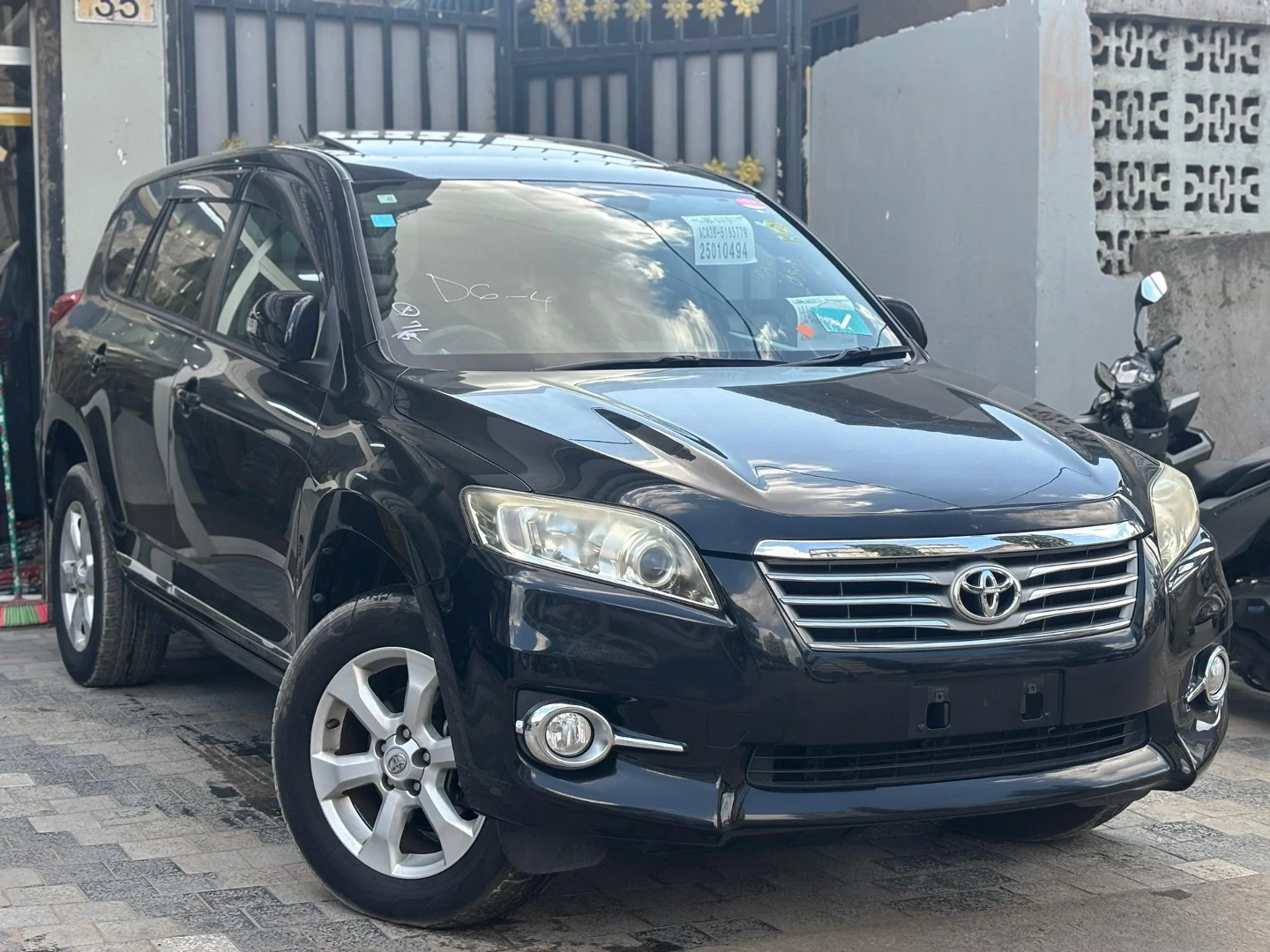 Toyota Vanguard Black SUV Unregistered 2011 thumbnail 7