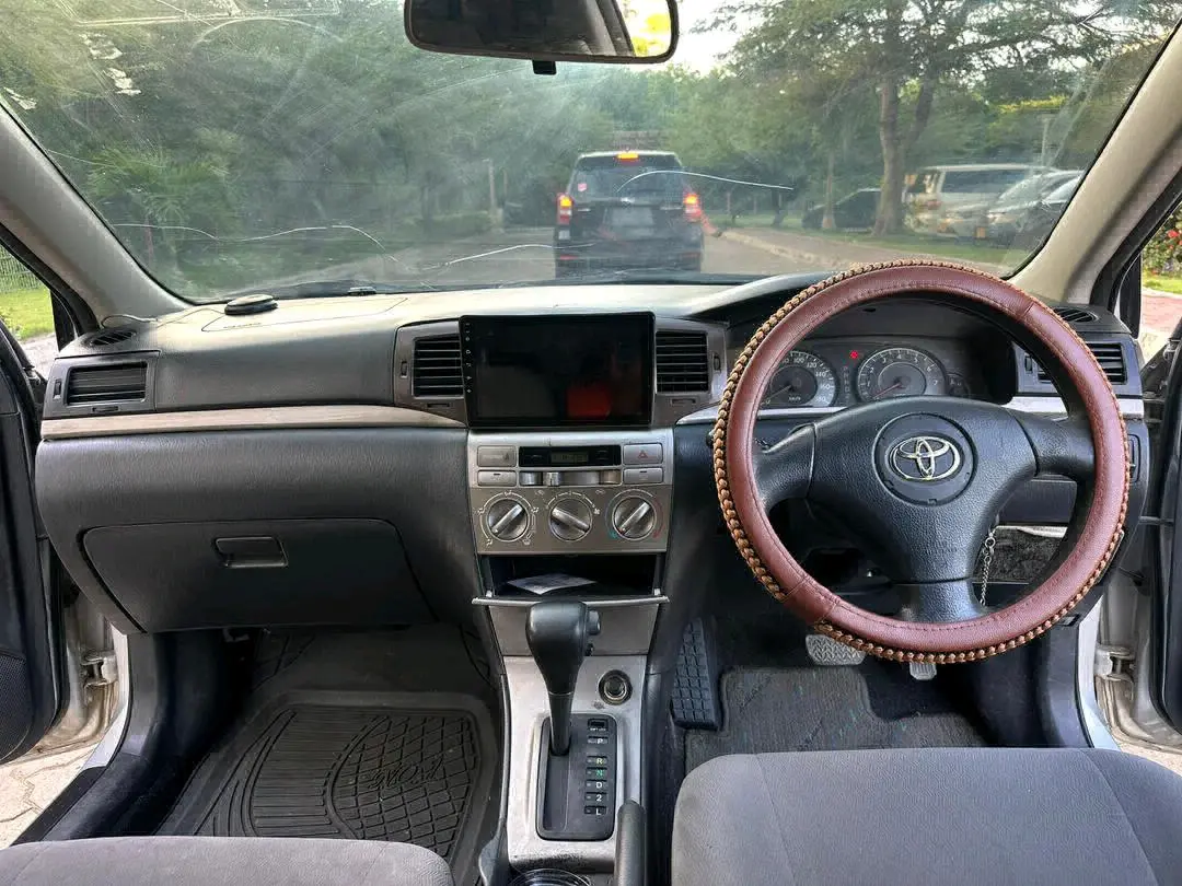 Silver Toyota Runx (DGW) thumbnail 7