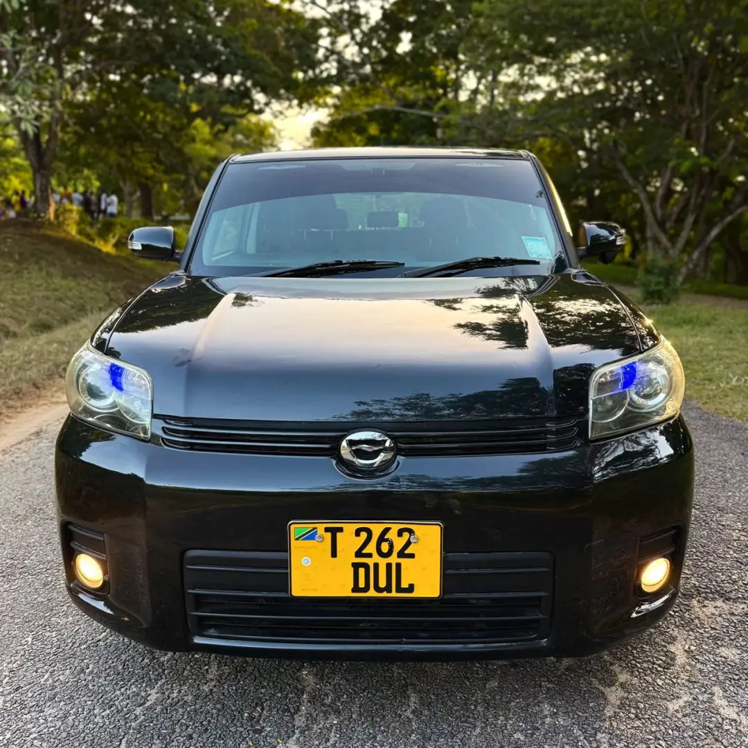 Toyota Rumion 2008 Nyeusi, 14.8M TZS