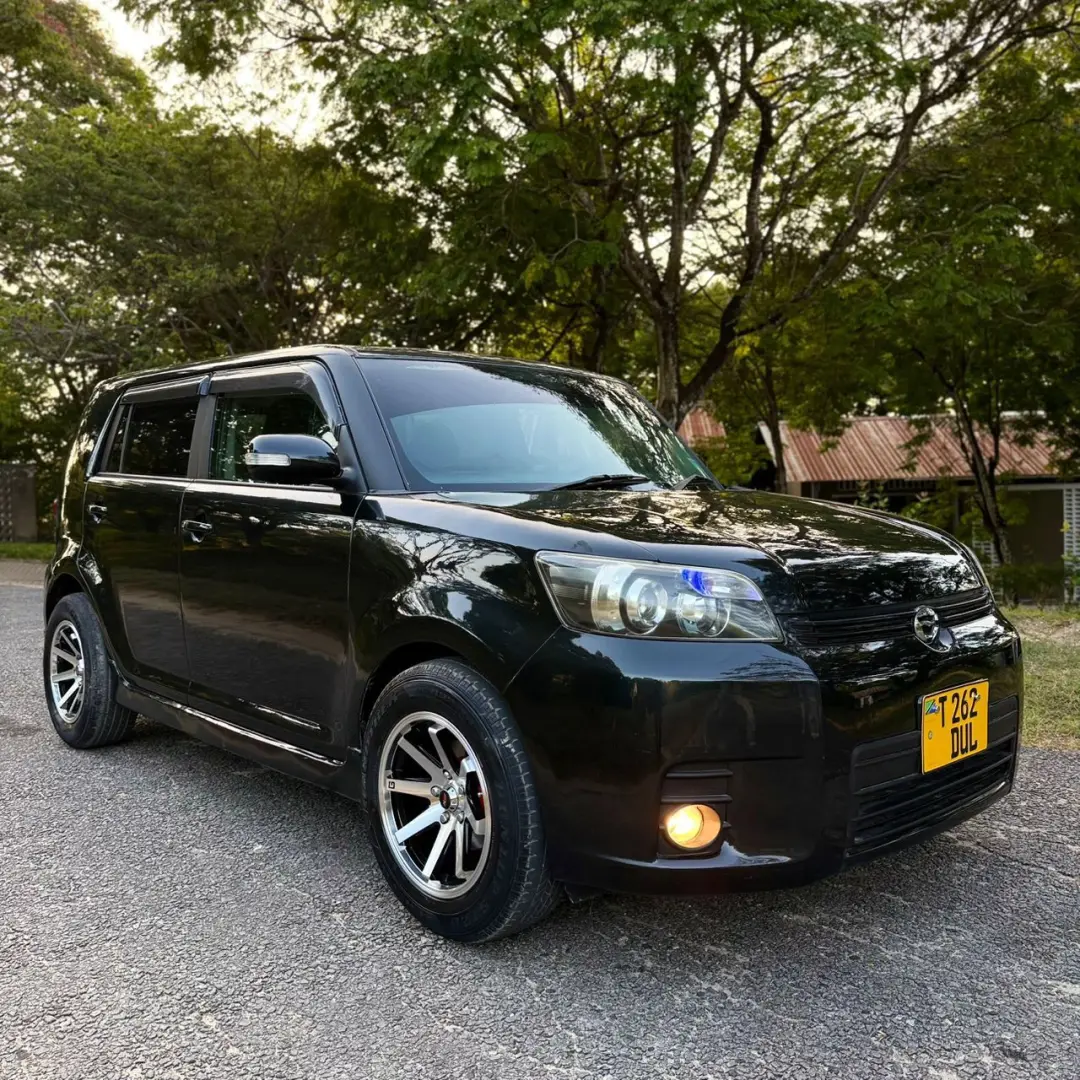 Toyota Rumion 2008 Nyeusi, 14.8M TZS thumbnail 3