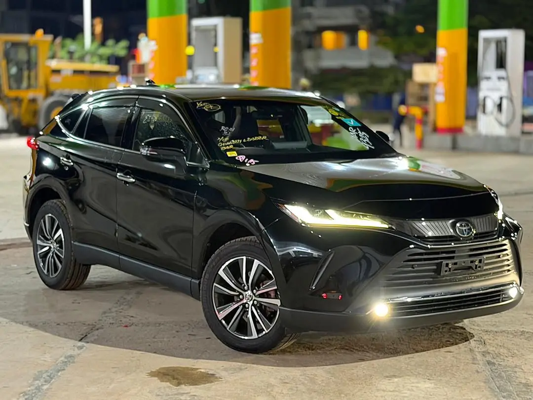 2021 Toyota Harrier SUV thumbnail 2