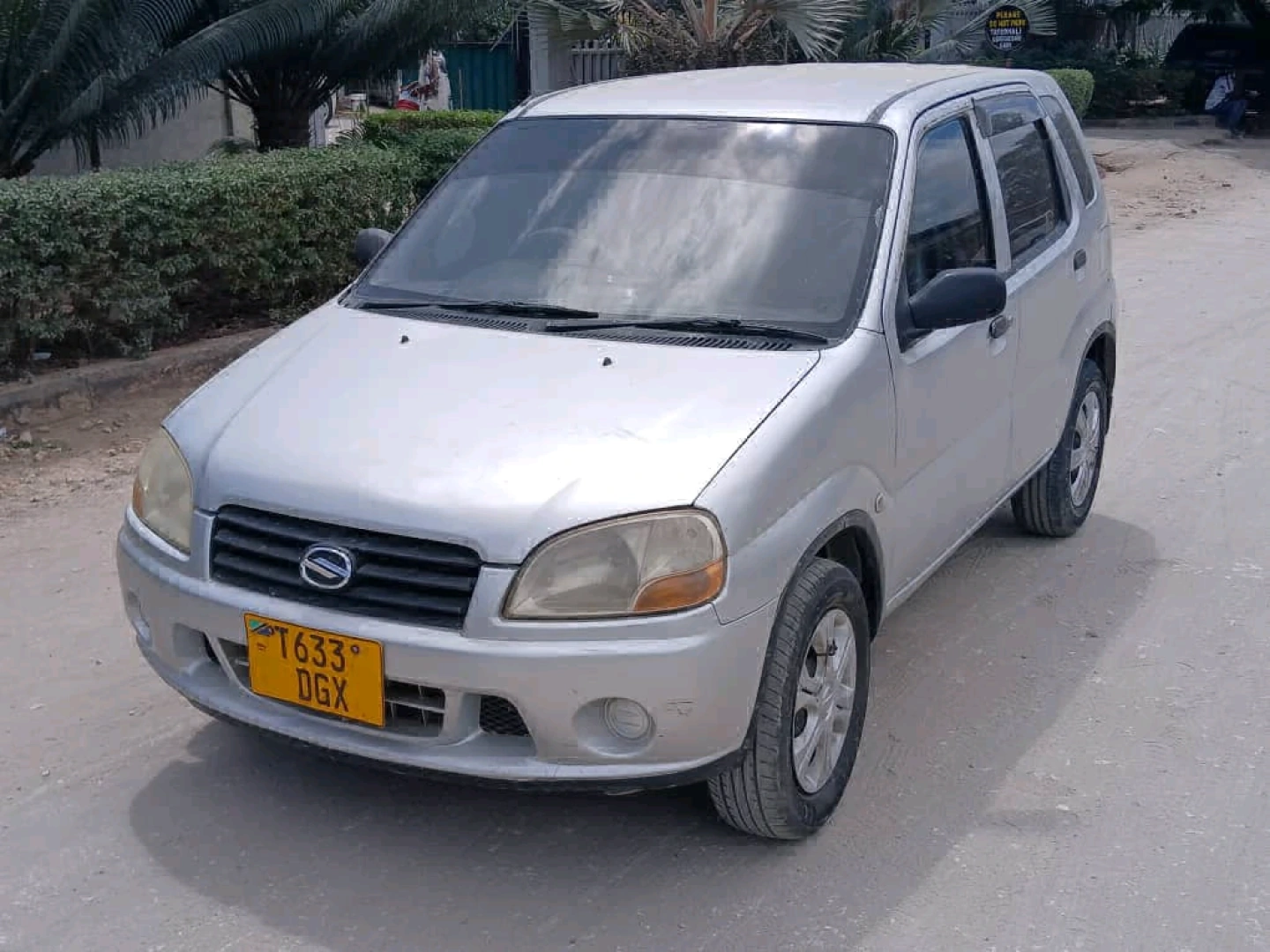 Silver Suzuki Swift 1490cc Full AC thumbnail 4