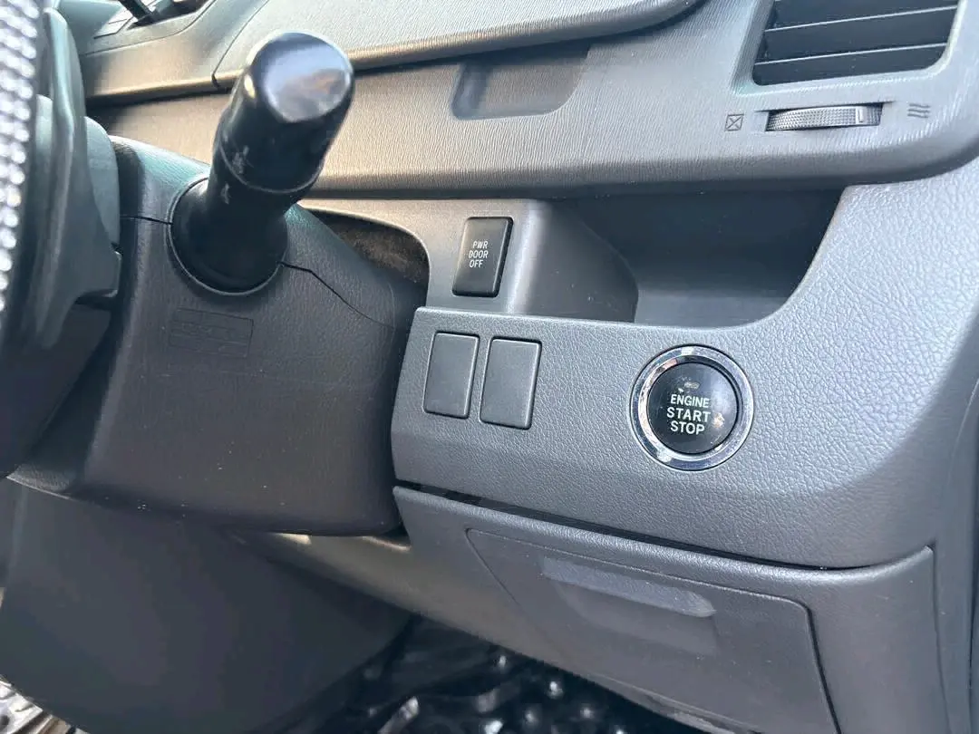 Toyota Noah 2010 ELZ thumbnail 7