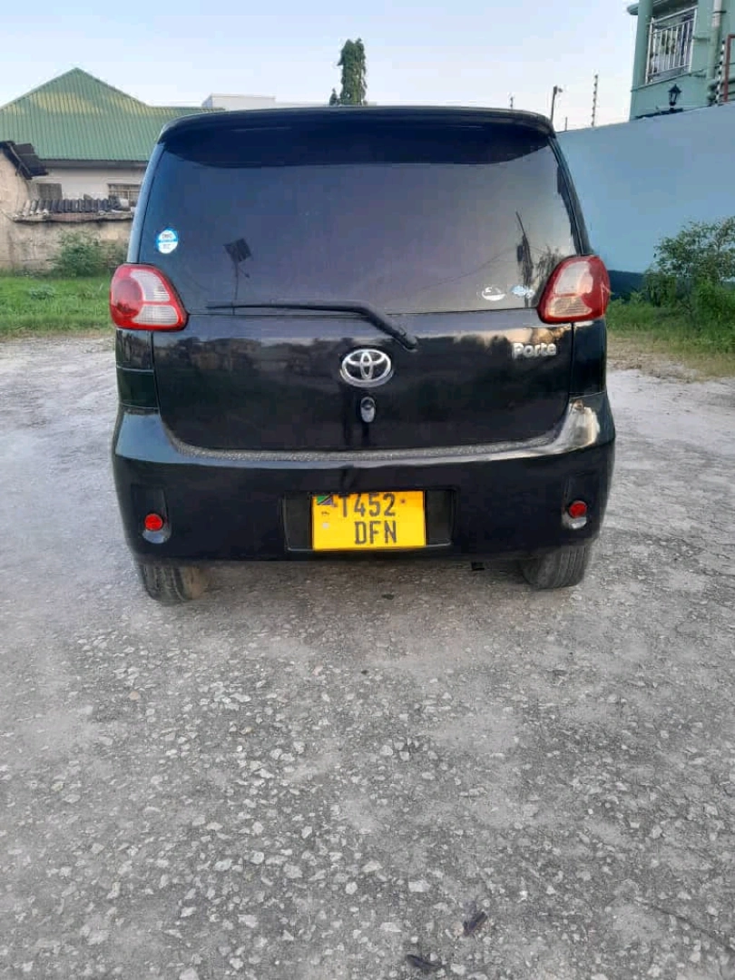 Toyota Porte 2005 Automatic Full AC