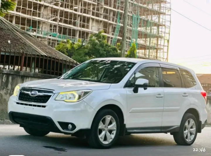Subaru Forester SUV thumbnail 8