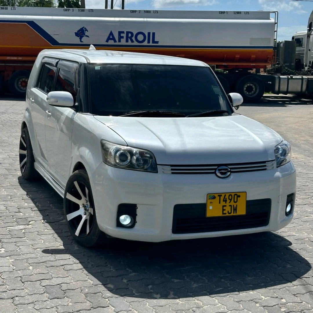 Toyota Rumion Automatic CC 1490 Full AC thumbnail 2