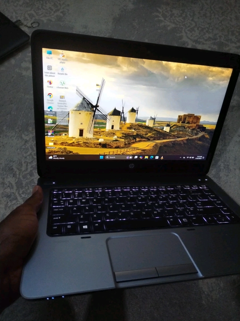 HP Probook 640 G1 Laptop (iCore 3, 4GB RAM)