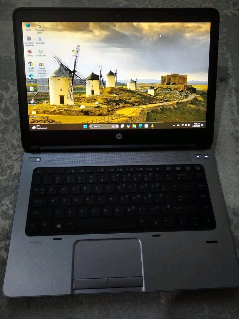 HP Probook 640 G1 Laptop (iCore 3, 4GB RAM) thumbnail 2