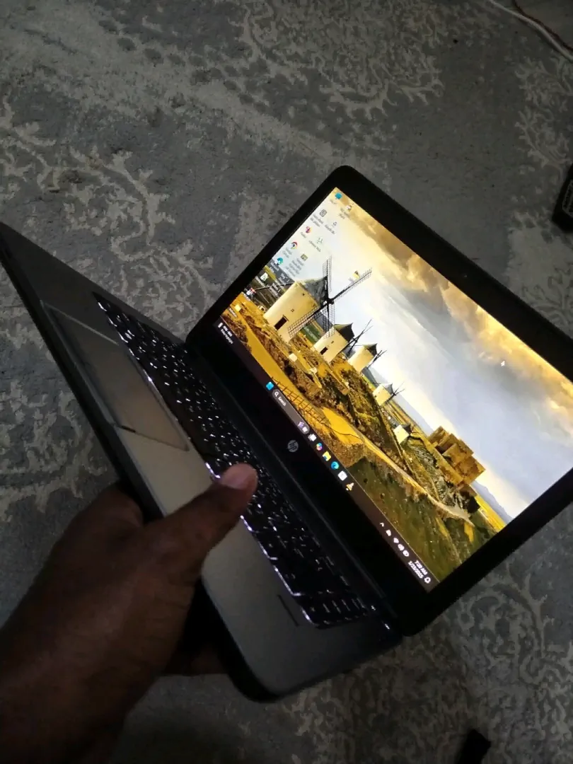 HP Probook 640 G1 Laptop (iCore 3, 4GB RAM) thumbnail 3