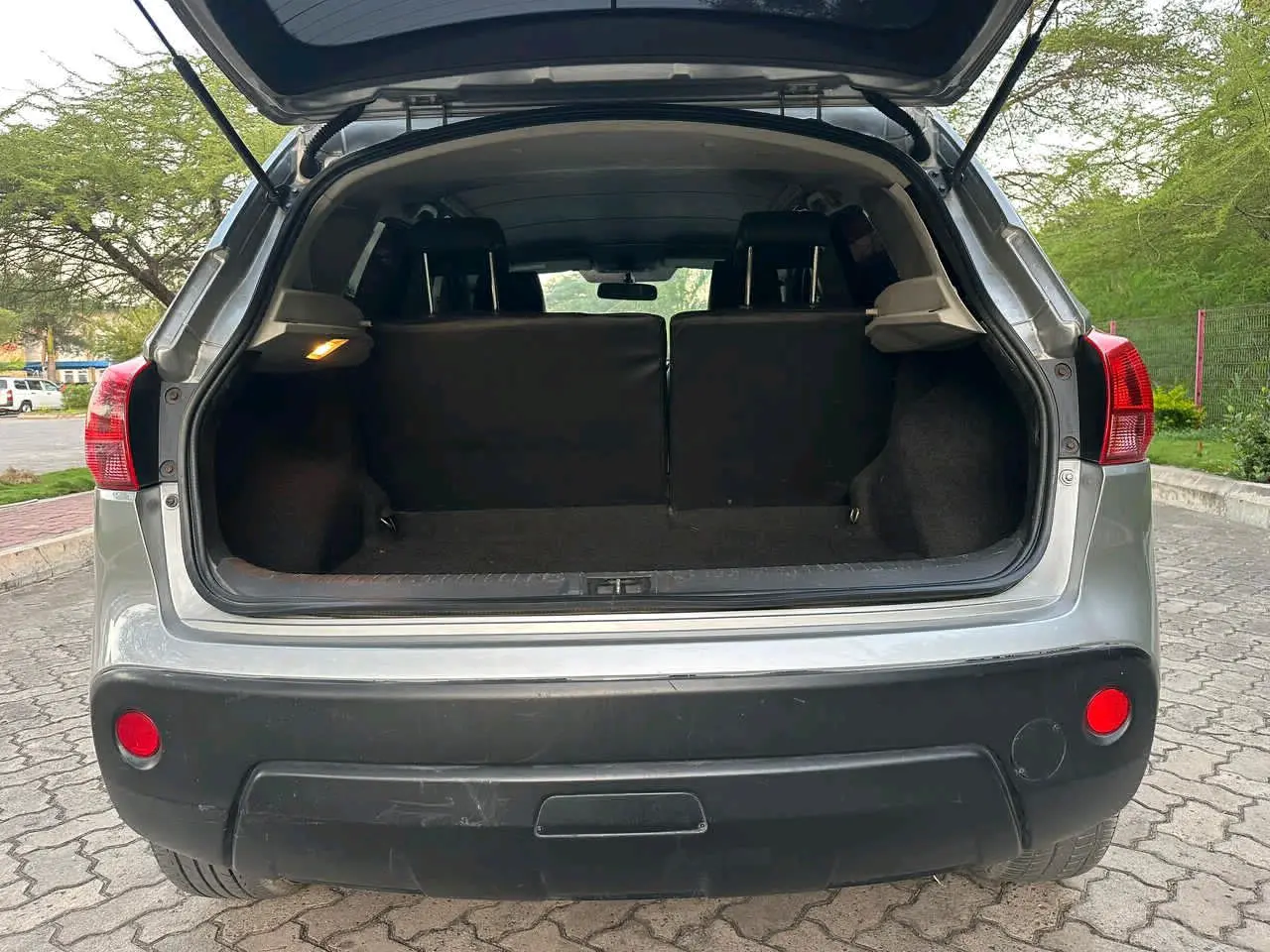 Nissan Dualis 2009 Silver thumbnail 6