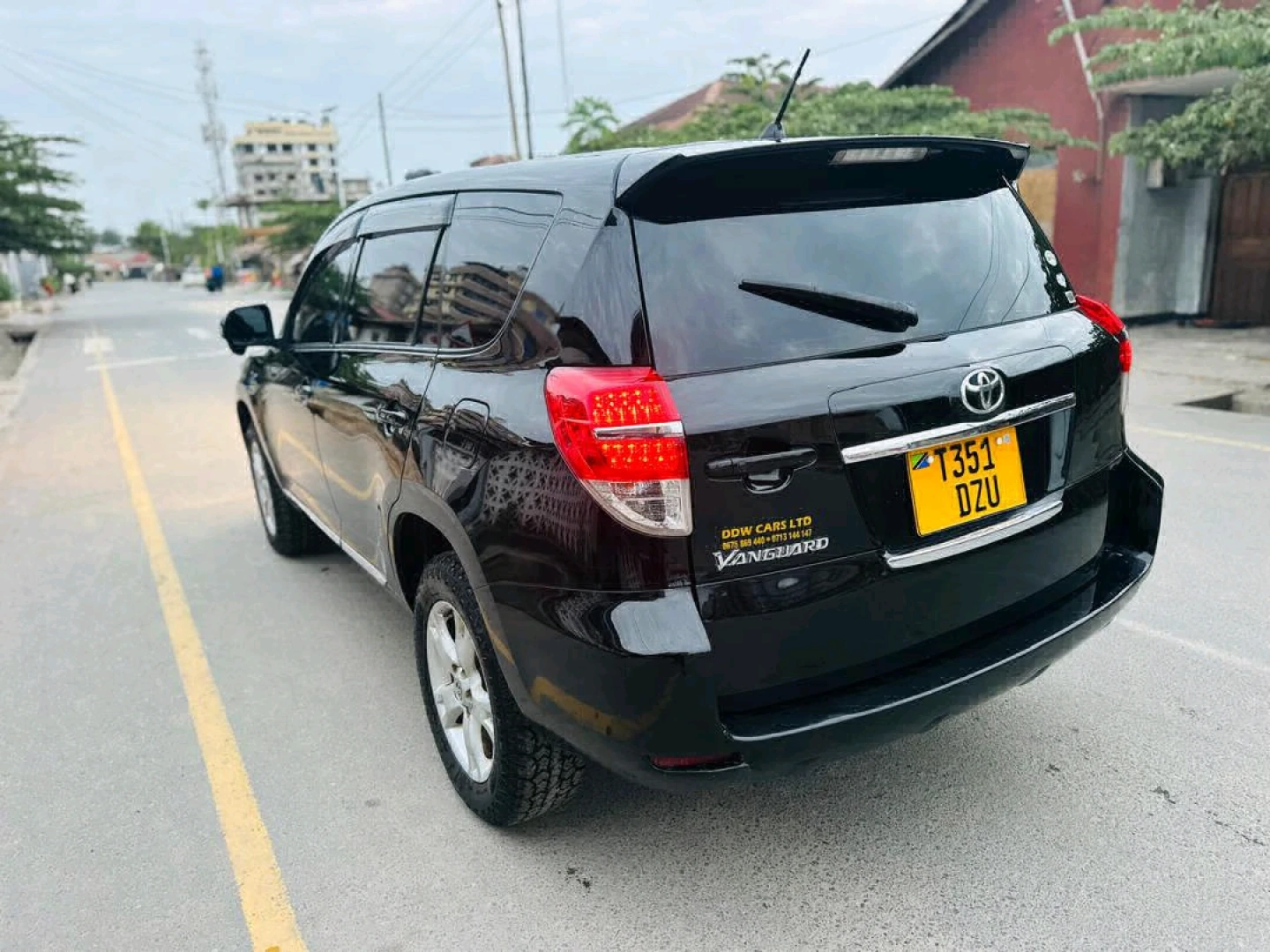 Toyota Vanguard DZU 2011 SUV thumbnail 4