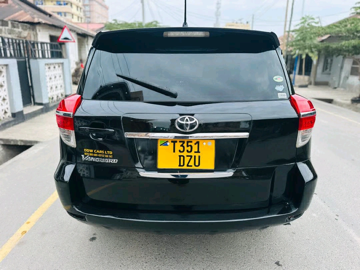 Toyota Vanguard DZU 2011 SUV thumbnail 6