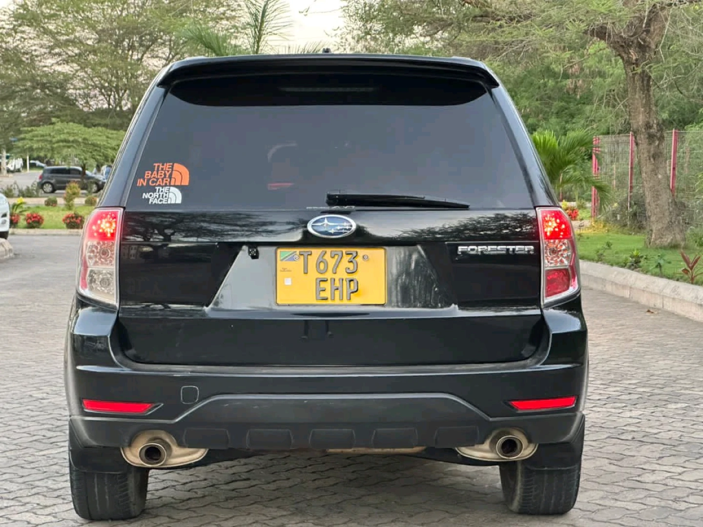 Black Subaru Forester SUV 2009 Model thumbnail 3