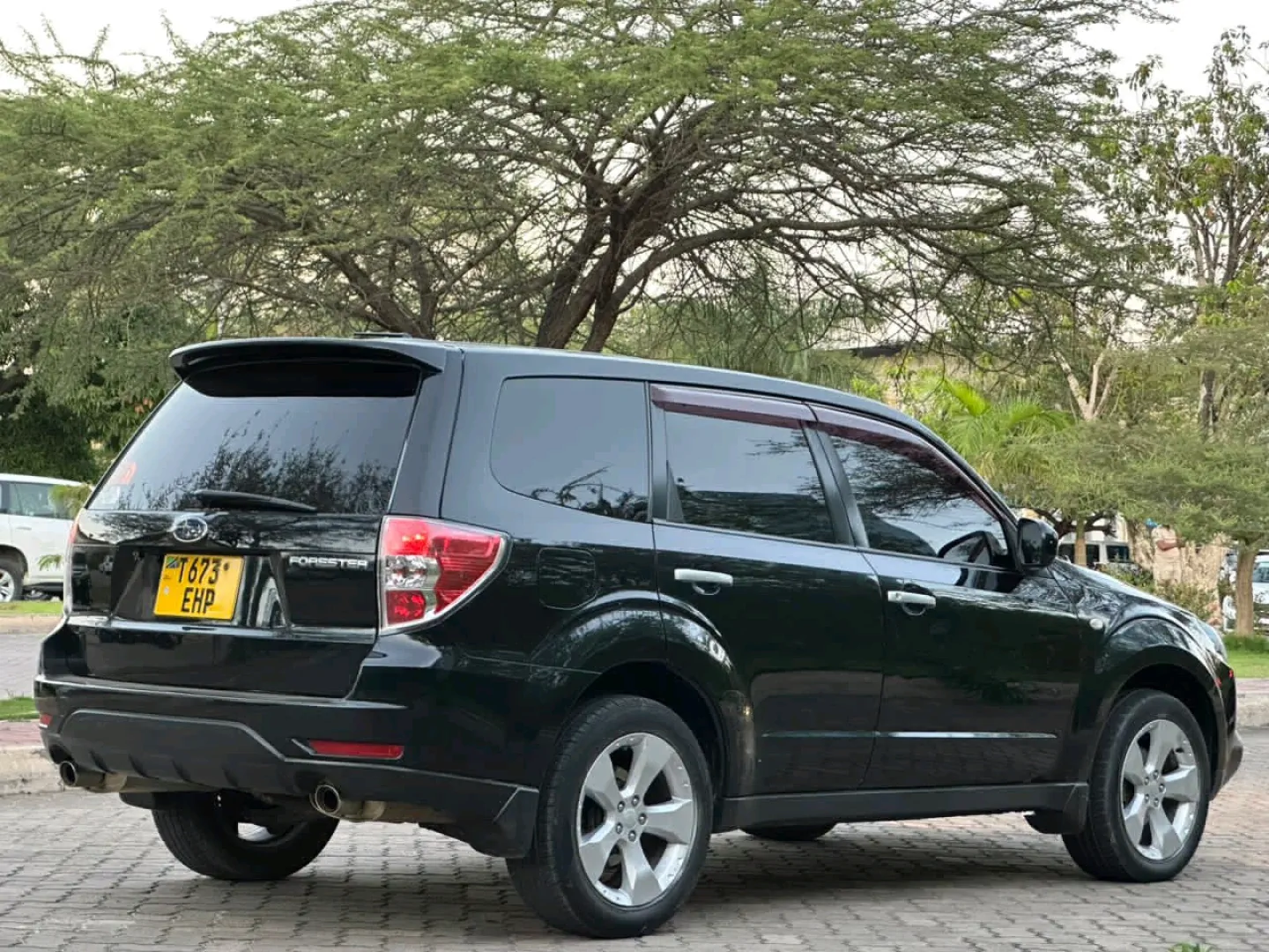 Black Subaru Forester SUV 2009 Model thumbnail 5
