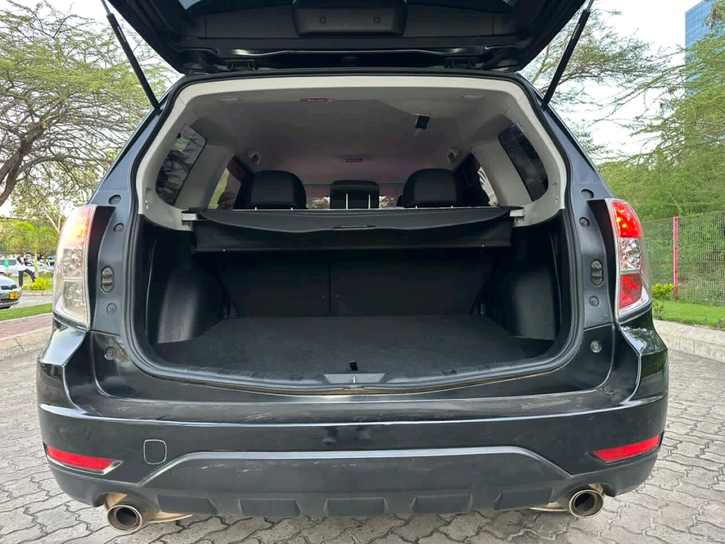 Black Subaru Forester SUV 2009 Model thumbnail 7