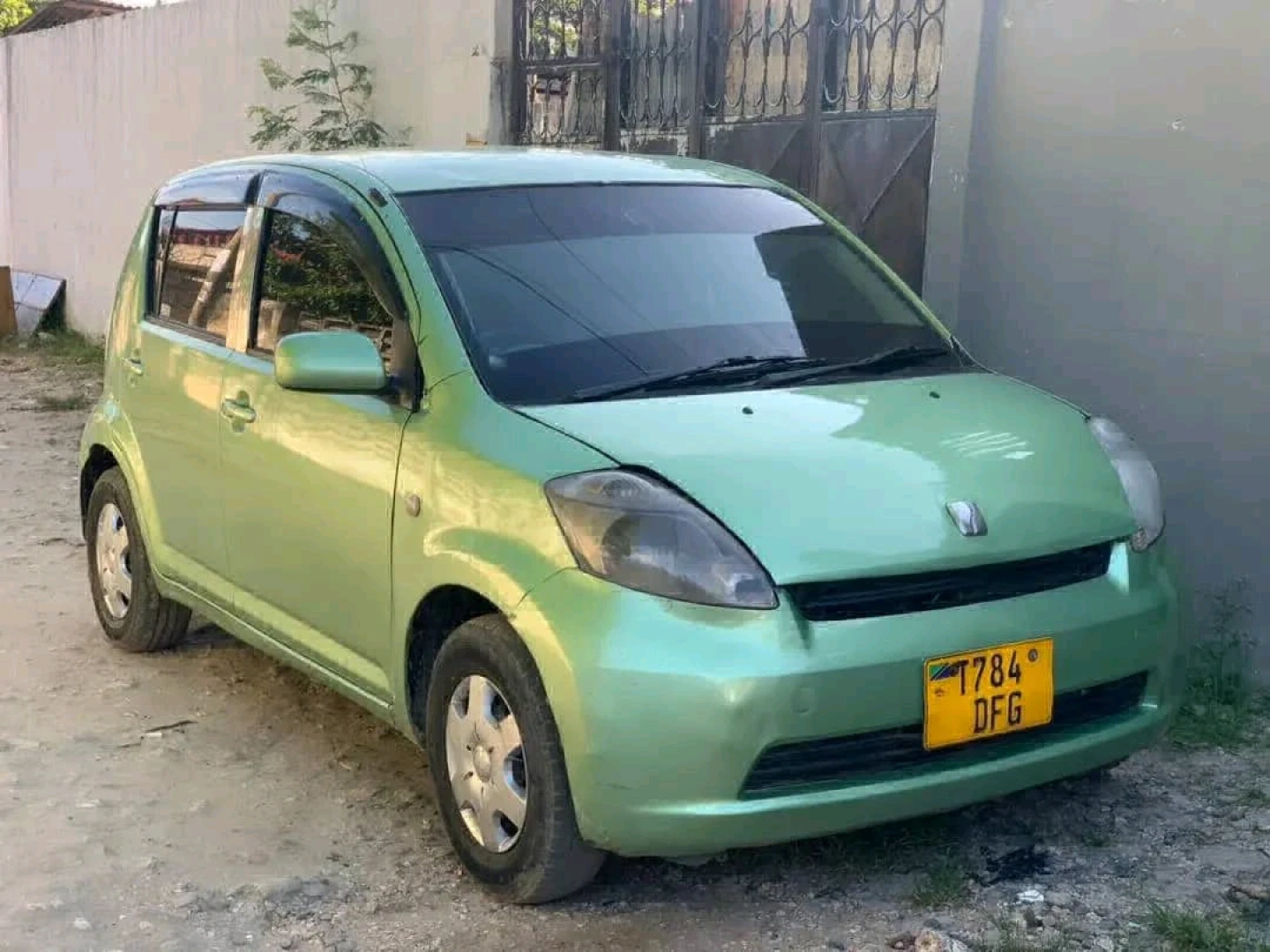 Toyota Passo Compact Hatchback 990 CC thumbnail 4