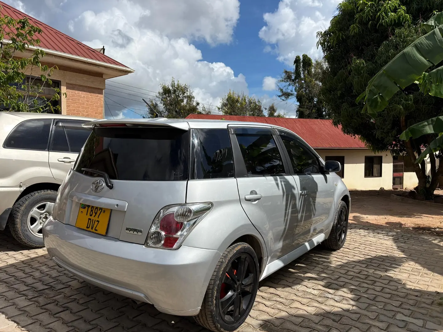 Toyota Ist 2004 thumbnail 4