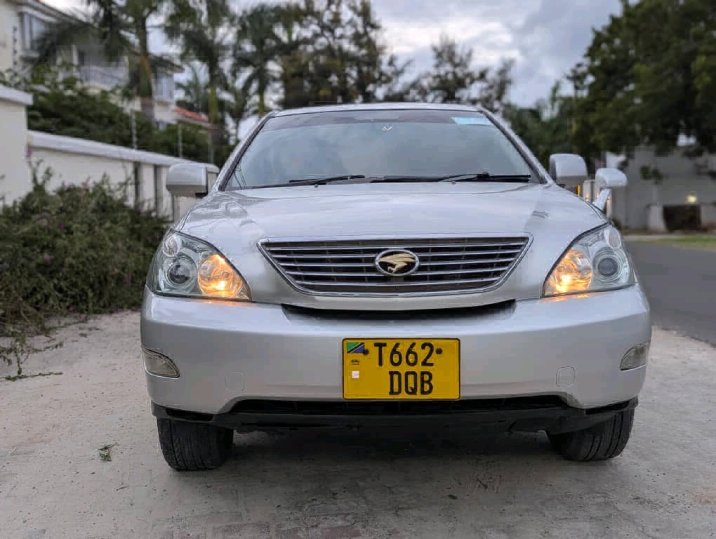 Toyota Harrier 2004 SUV (DQB) - Exchange Allowed