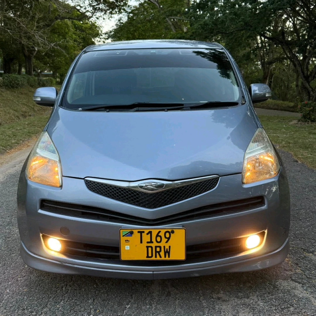 Toyota Ractis 2003 Model 1490cc (Reg DRW) thumbnail 6