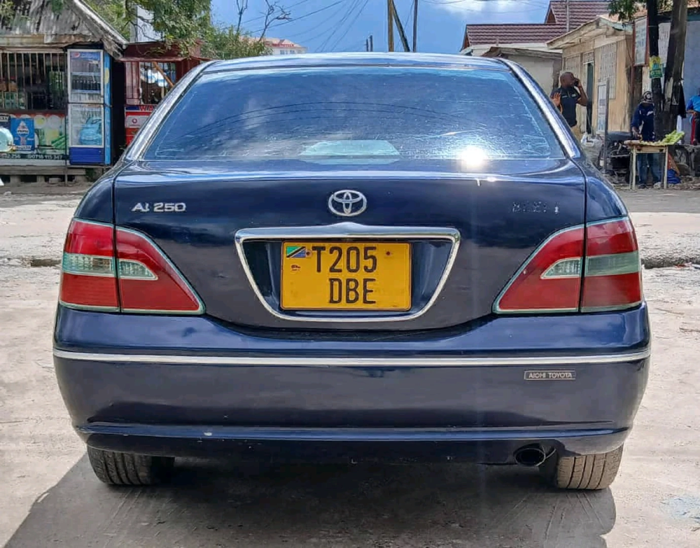 Toyota Brevis Sedan 2004, Low Mileage thumbnail 4