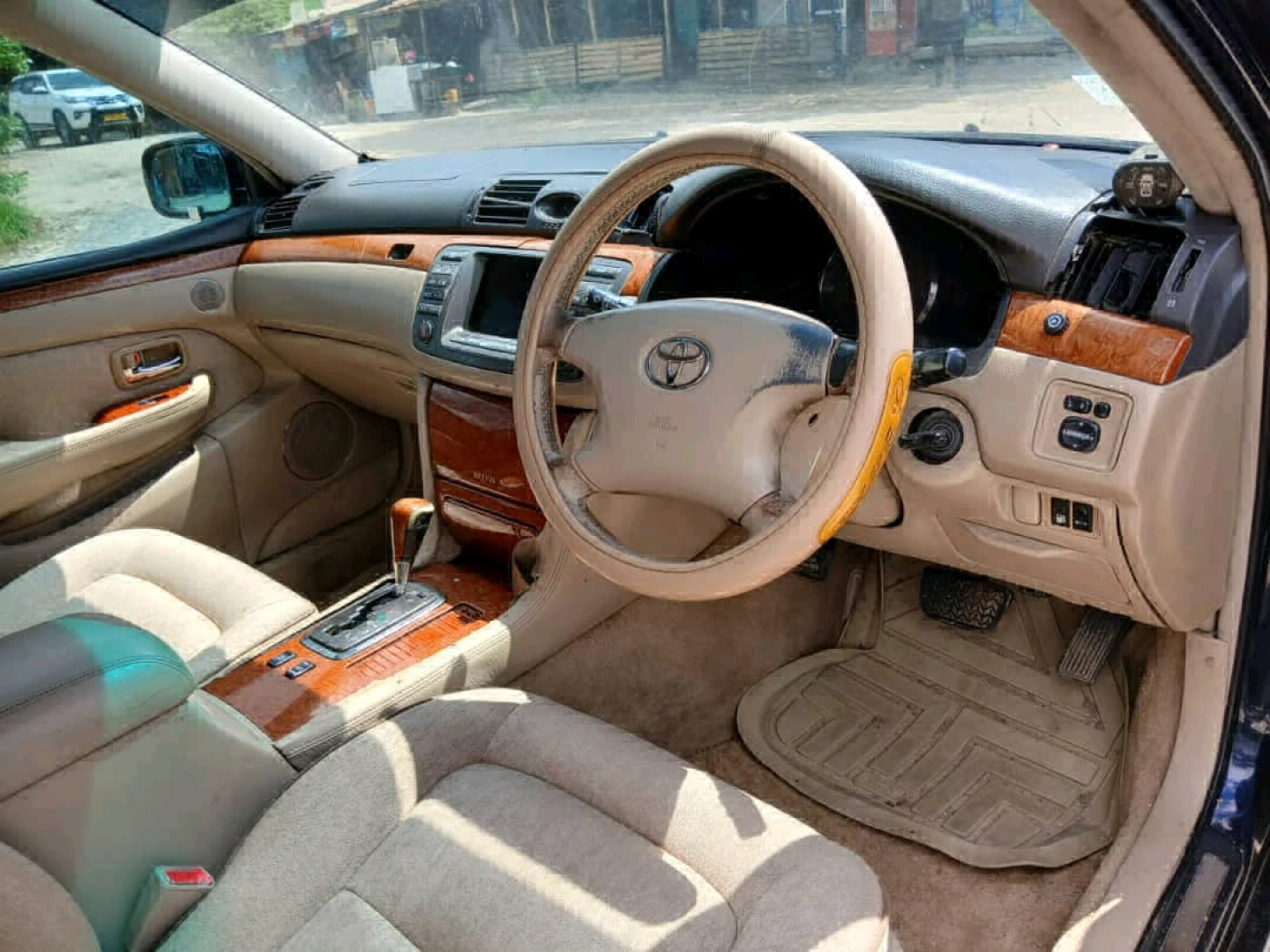 Toyota Brevis Sedan 2004, Low Mileage thumbnail 7