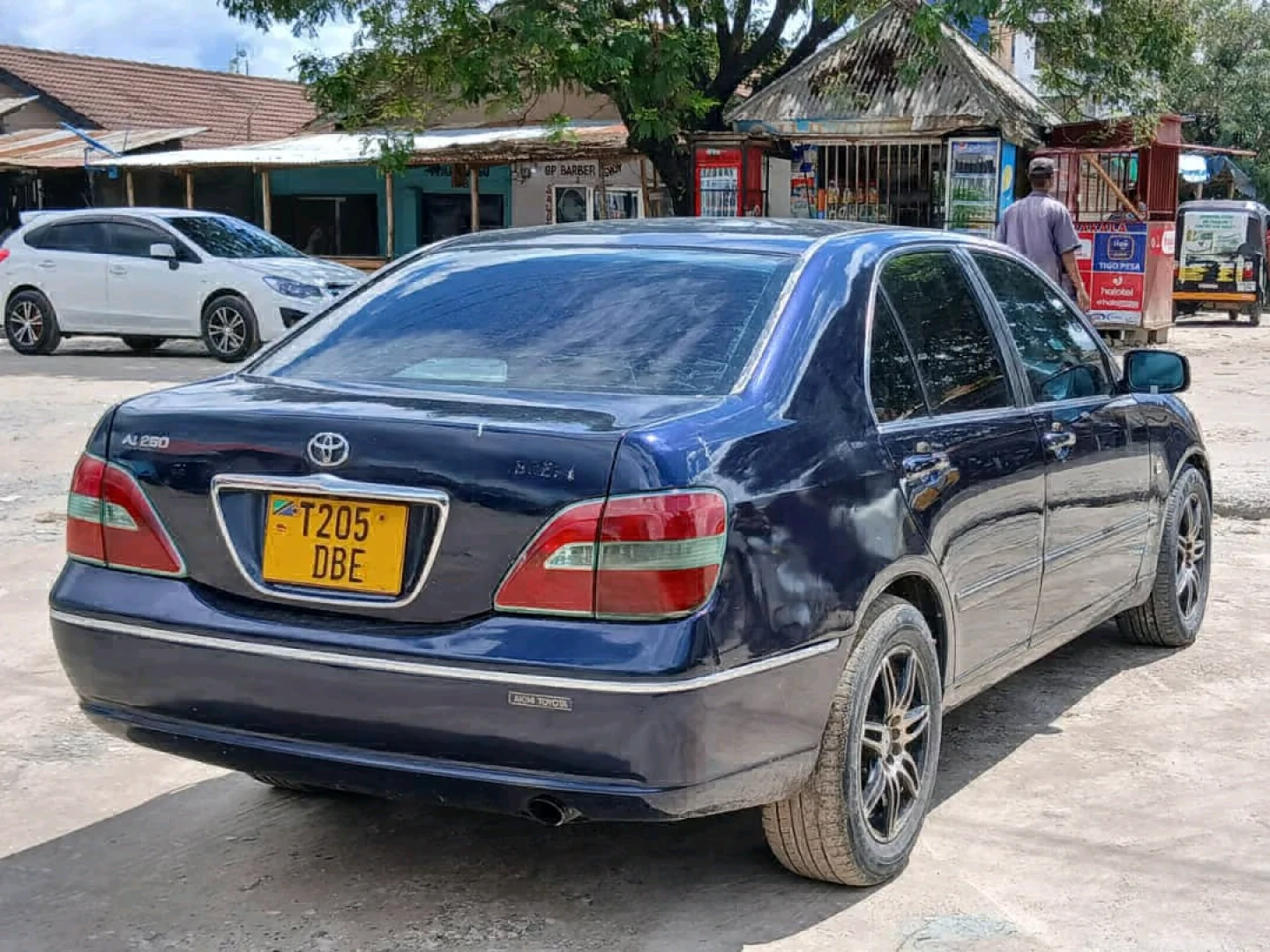 Toyota Brevis Sedan 2004, Low Mileage thumbnail 8