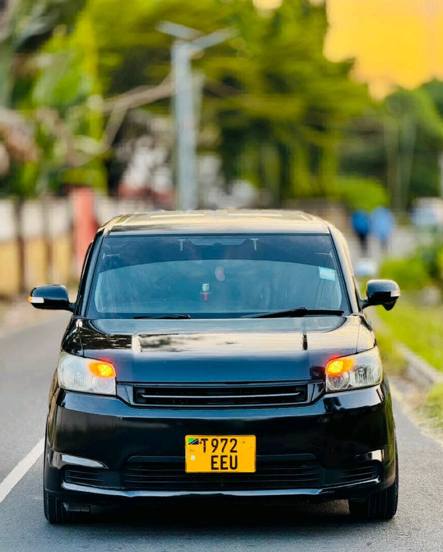 Toyota Corolla Rumion 2010 Black 1490cc