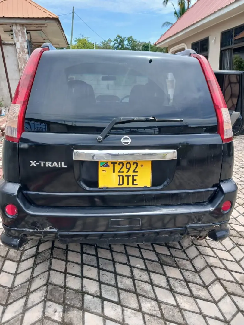 Black Nissan X-Trail SUV for Sale