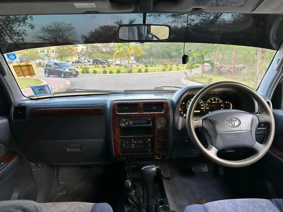 Toyota Land Cruiser Prado 2001 Gold thumbnail 9