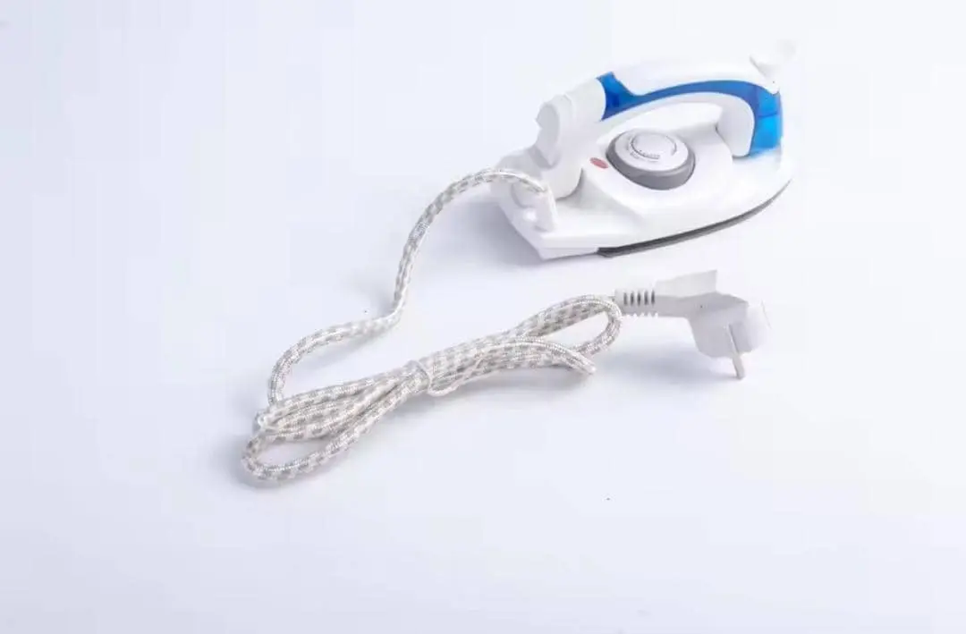 Mini Pocket Steam Iron thumbnail 4