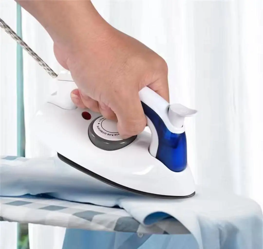 Mini Pocket Steam Iron thumbnail 7