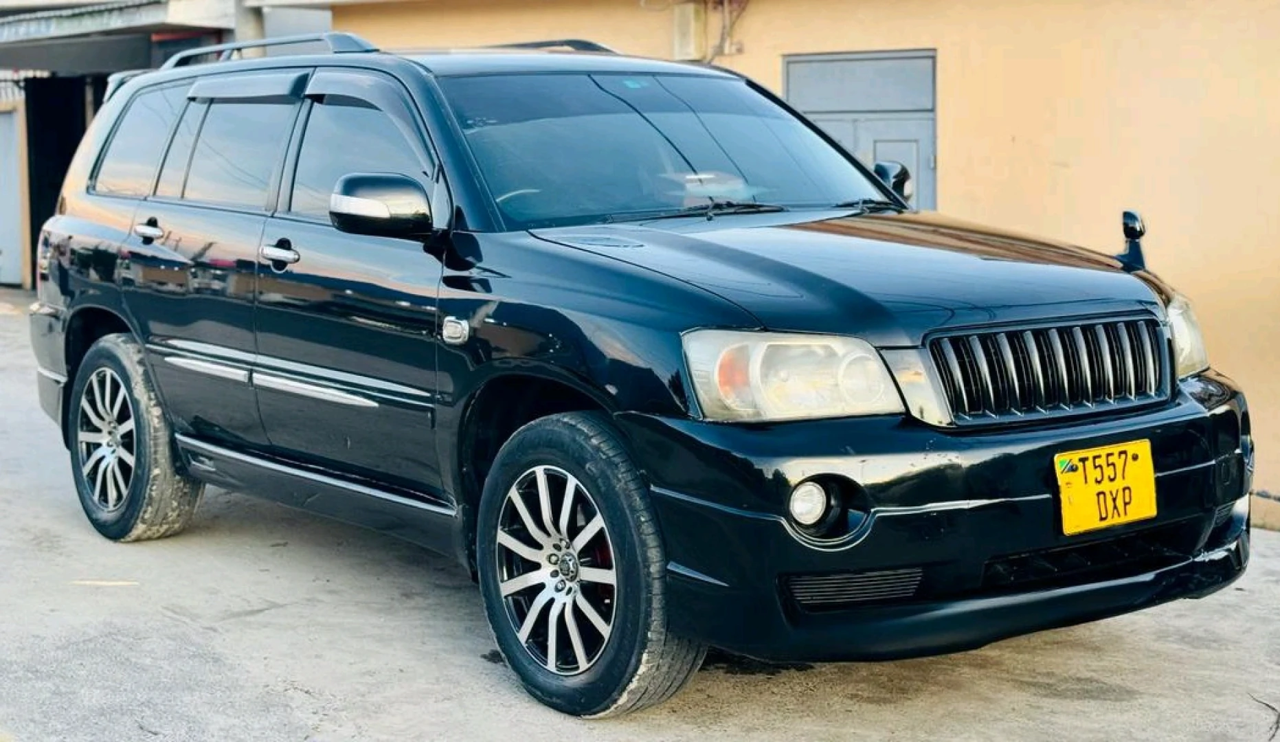 Toyota Kluger SUV 2005 2360cc DXP thumbnail 9