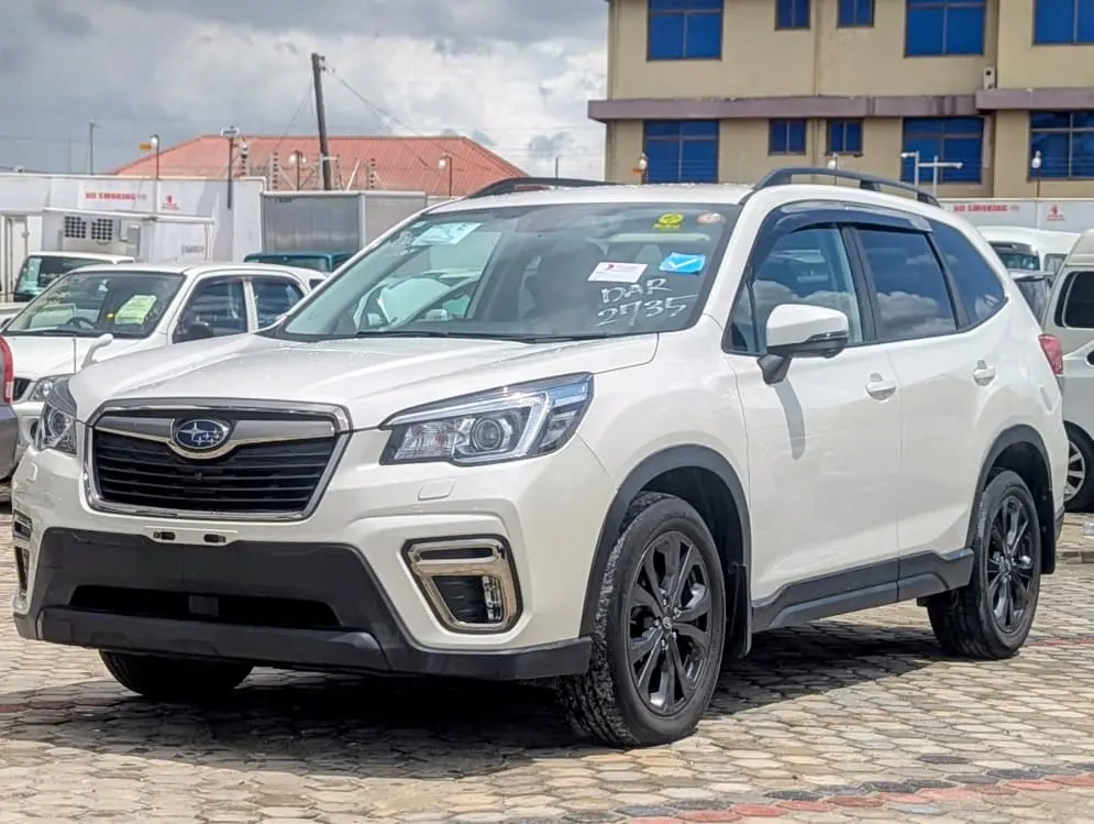 2020 Subaru Forester SKE (e-Boxer) thumbnail 3